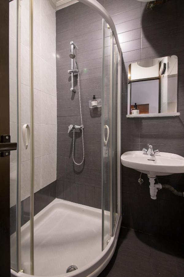 Kontxa Guesthouse ซานเซบาสเตียน ภายนอก รูปภาพ